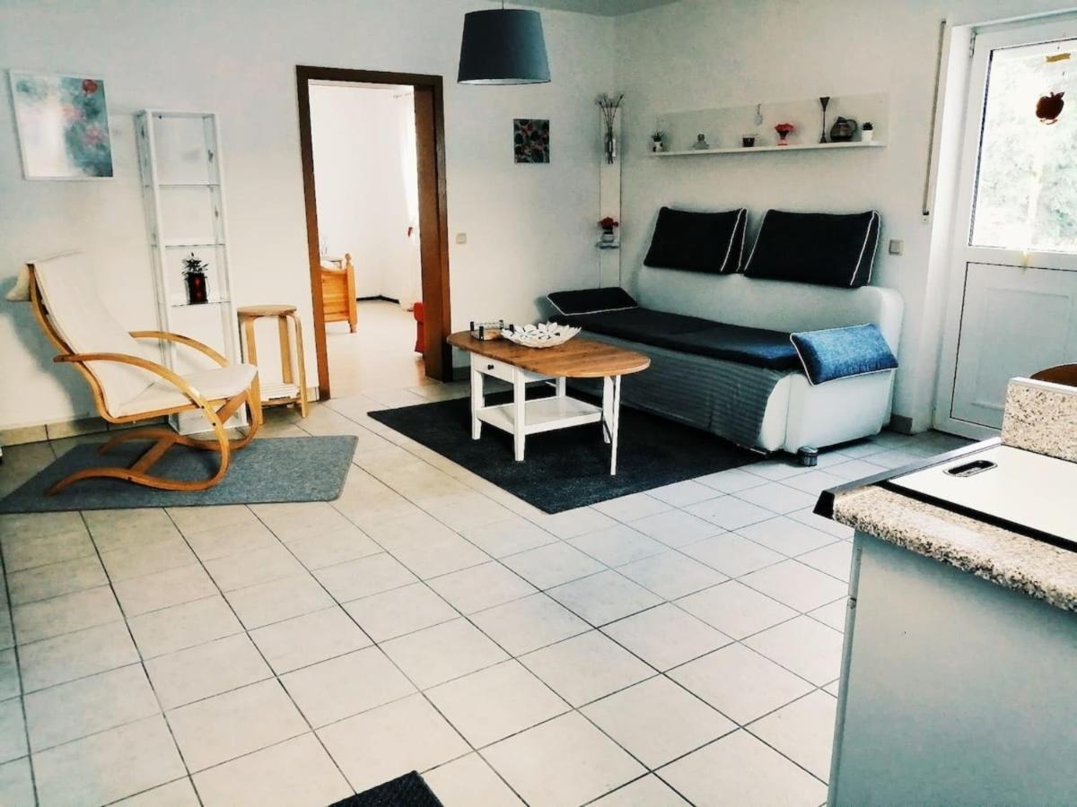 76 Qm Whg Im Eg Haus-Wohlfuehloase Vor Der Haustuer Apartamento Gladenbach Exterior foto